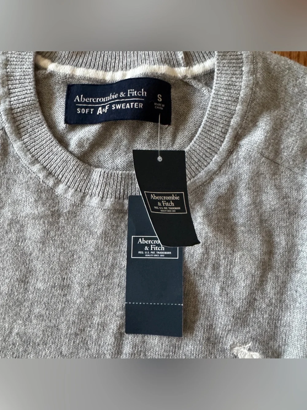 NWT Abercrombie & Fitch Soft A&F Light Grey Moose Crewneck Sweater Size Small